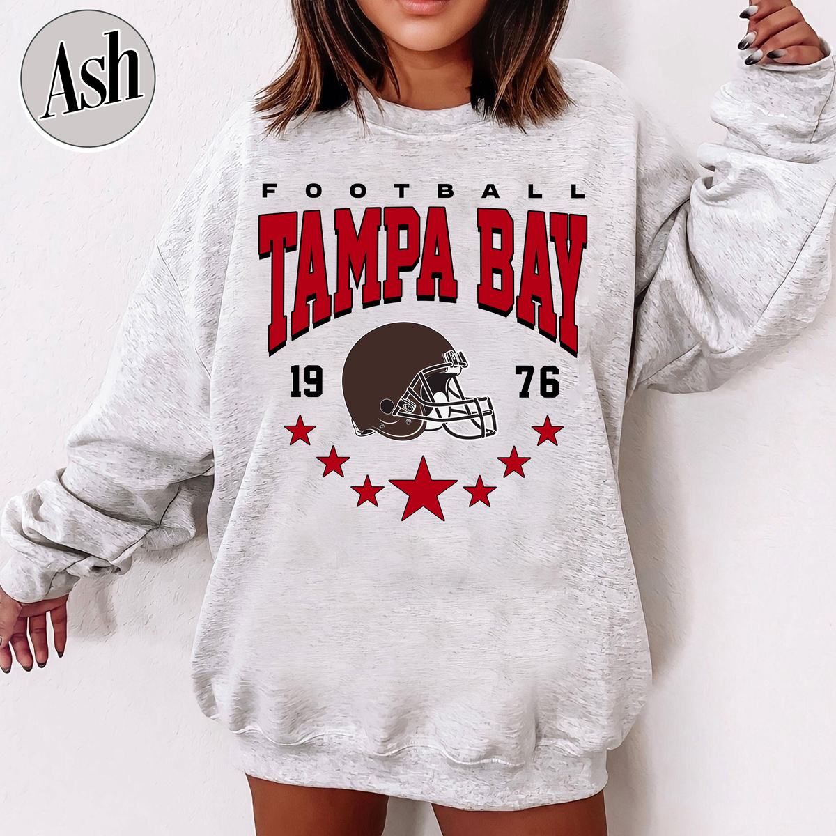 Unisex Tampa Bay football vintage crewneck sweatshirt for men and women