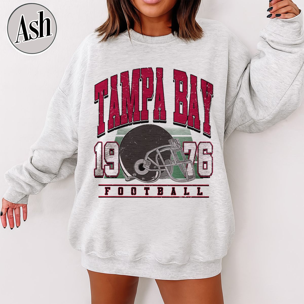 Unisex Tampa Bay football vintage crewneck sweatshirt for men and women