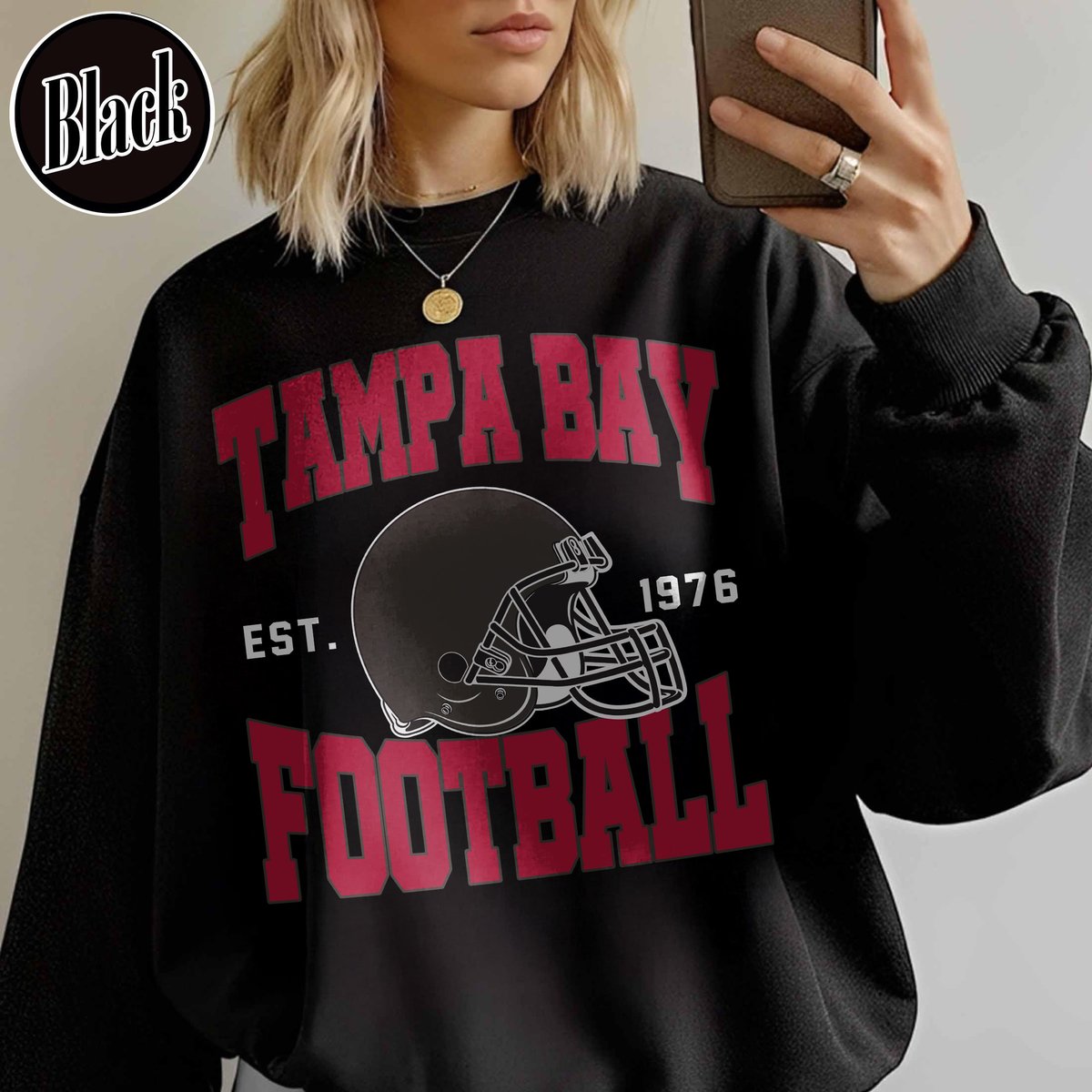 Unisex Tampa Bay football vintage crewneck sweatshirt for men and women