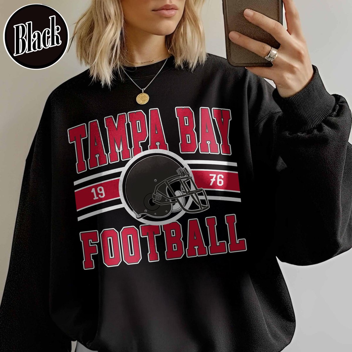 Unisex Tampa Bay football vintage crewneck sweatshirt for men and women