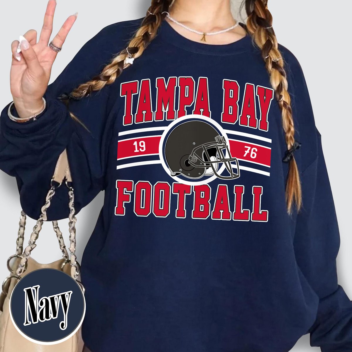 Unisex Tampa Bay football vintage crewneck sweatshirt for men and women