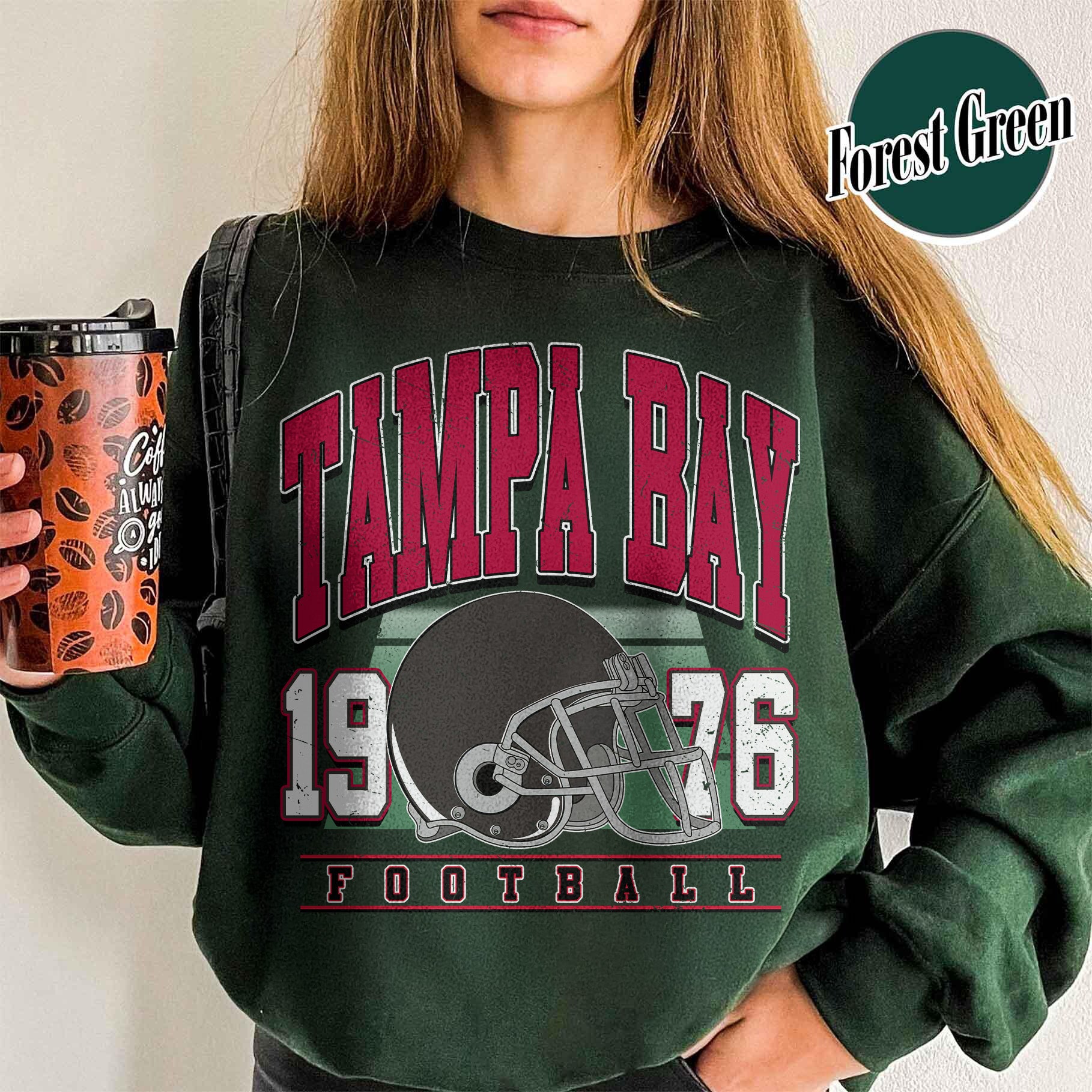 Unisex Tampa Bay football vintage crewneck sweatshirt for men and women