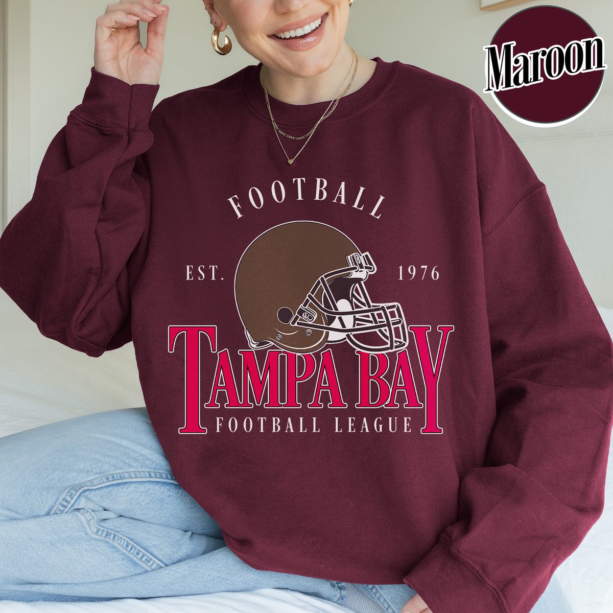 Unisex Tampa Bay football vintage crewneck sweatshirt for men and women