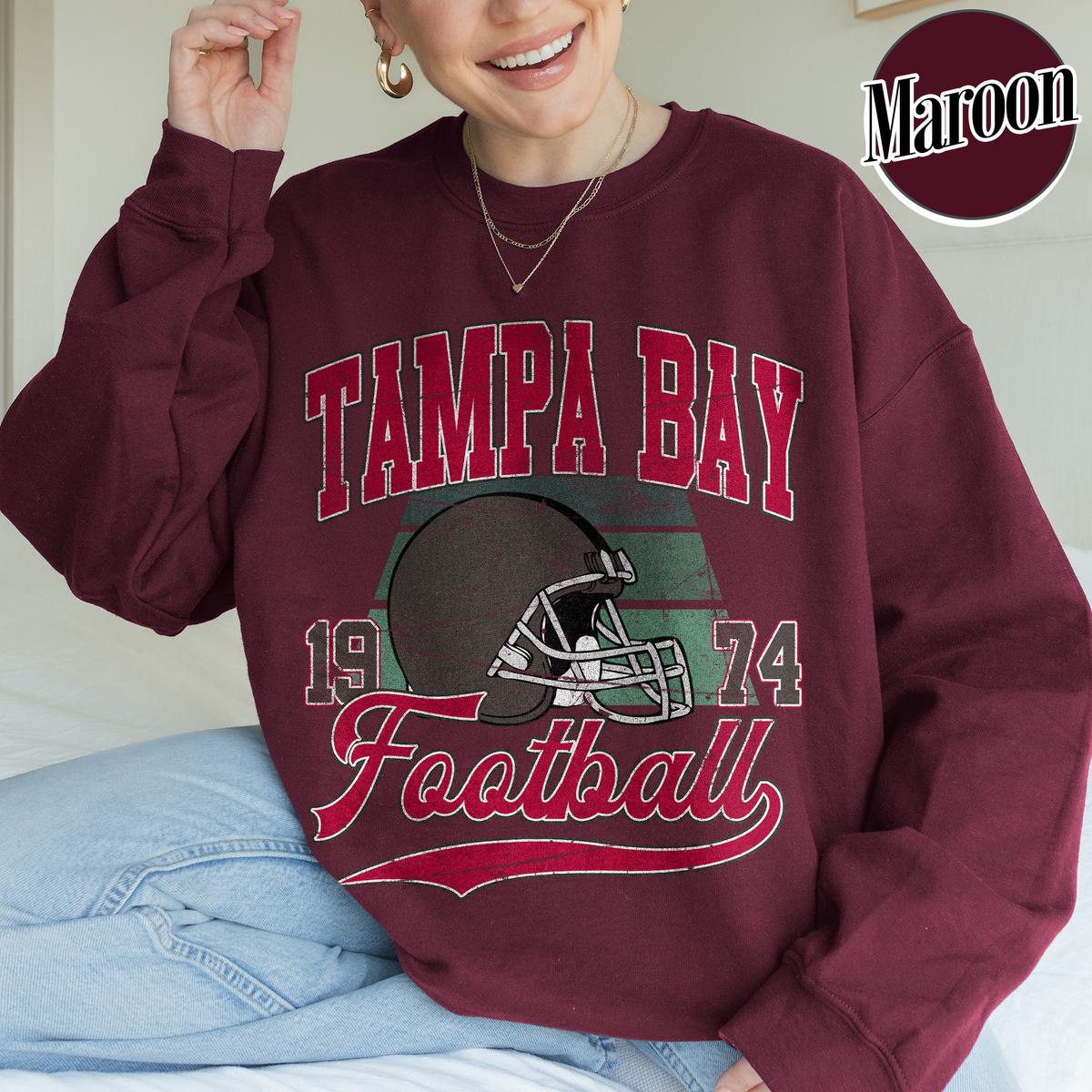Unisex Tampa Bay football vintage crewneck sweatshirt for men and women
