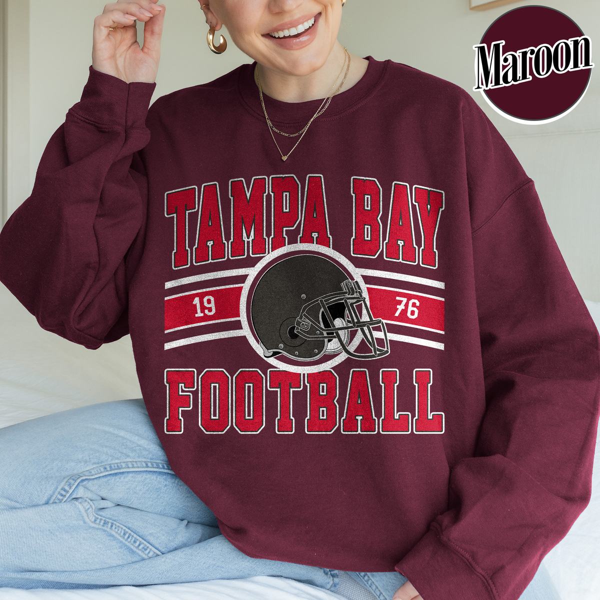 Unisex Tampa Bay football vintage crewneck sweatshirt for men and women