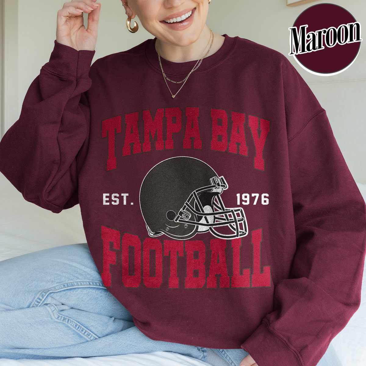 Unisex Tampa Bay football vintage crewneck sweatshirt for men and women