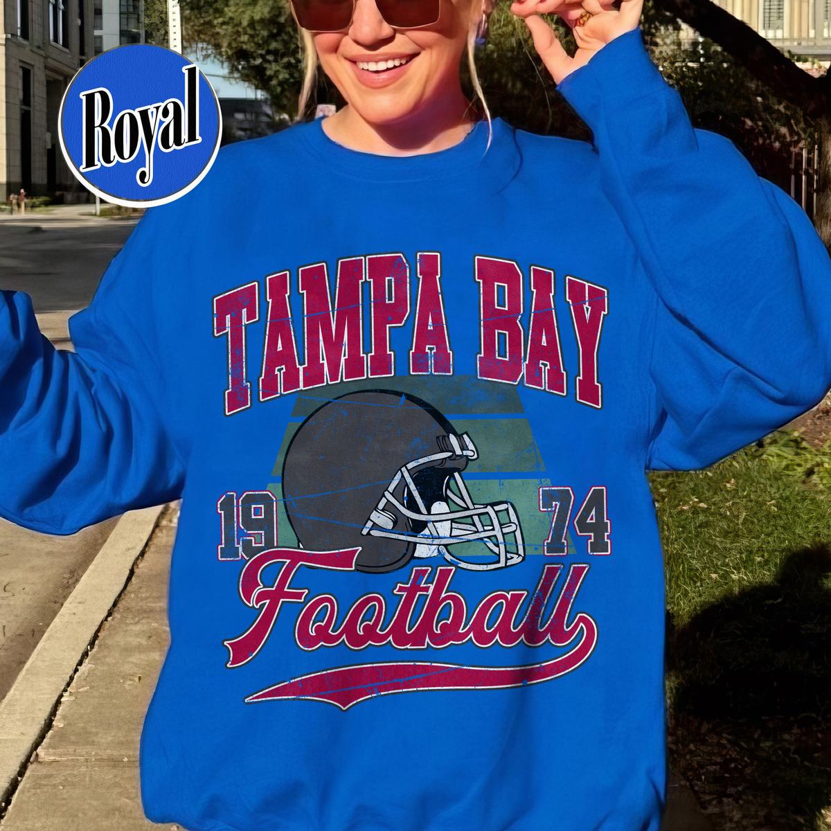 Unisex Tampa Bay football vintage crewneck sweatshirt for men and women