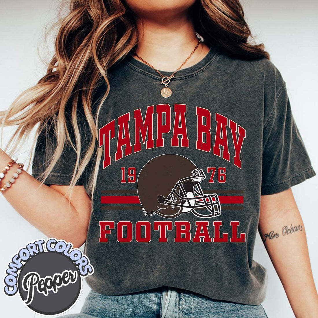 Unisex Tampa Bay football vintage t-shirt for men and women