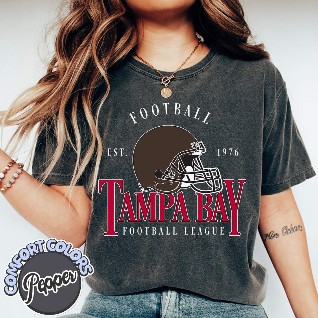 Unisex Tampa Bay football vintage t-shirt for men and women