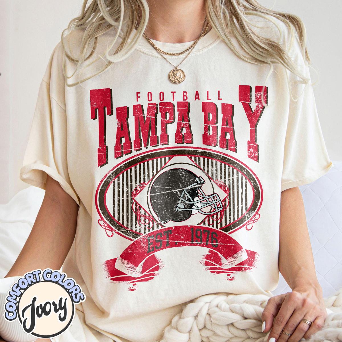 Unisex Tampa Bay football vintage t-shirt for men and women