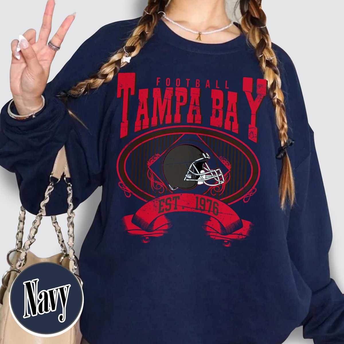 Unisex Tampa Bay football vintage crewneck sweatshirt for men and women