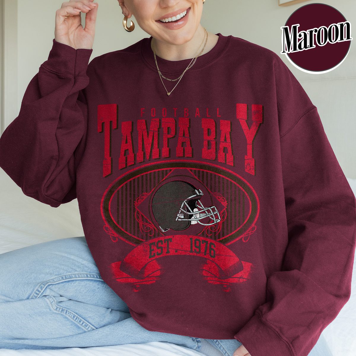 Unisex Tampa Bay football vintage crewneck sweatshirt for men and women